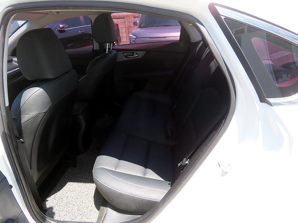 KIA K3 - Vista 6