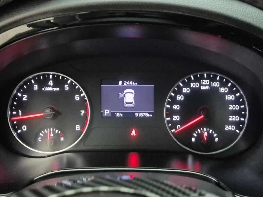 KIA Seltos - Vista 6