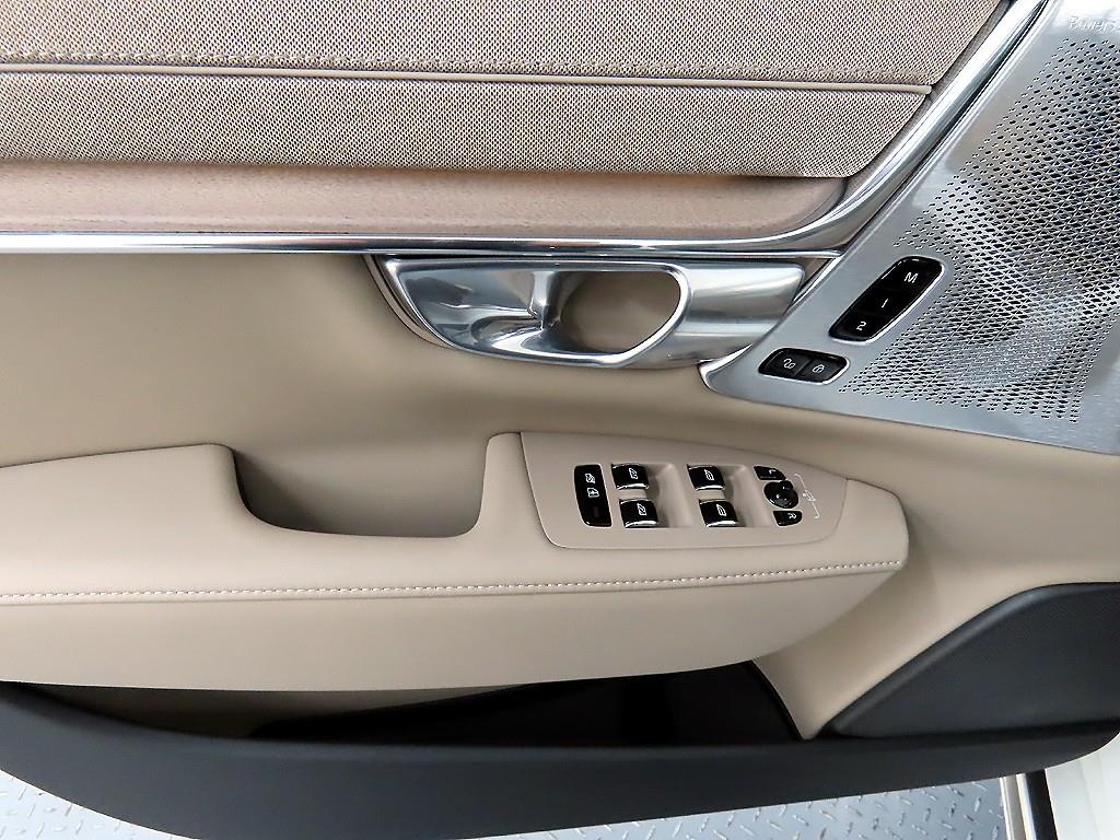 Volvo S90 - Vista 11