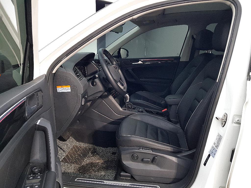 Volkswagen Tiguan - Vista 8