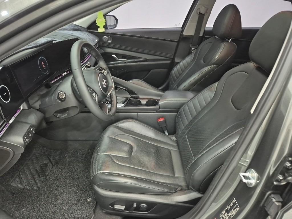 HYUNDAI Avante - Vista 11