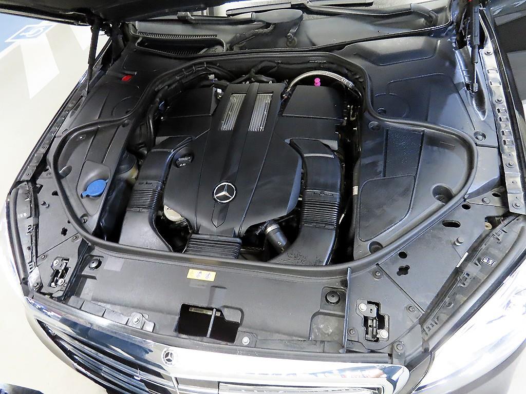 Mercedes Benz S Class 2018 Negro - Importación desde Corea - HF Imports Iquique - Foto 19