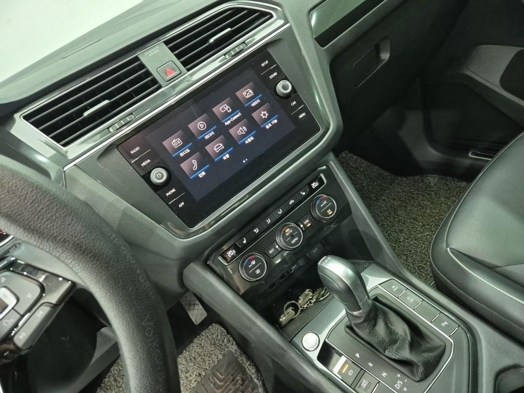 Volkswagen Tiguan - Vista 10