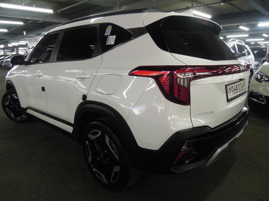 KIA Seltos - Vista 5