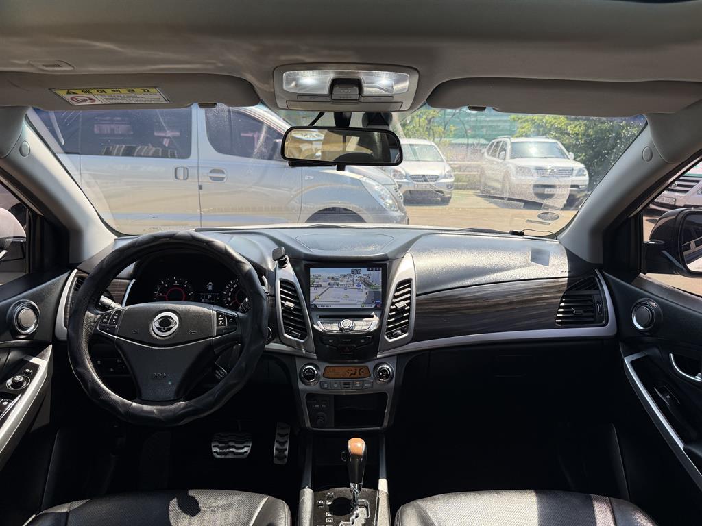Ssangyong Korando - Vista 8