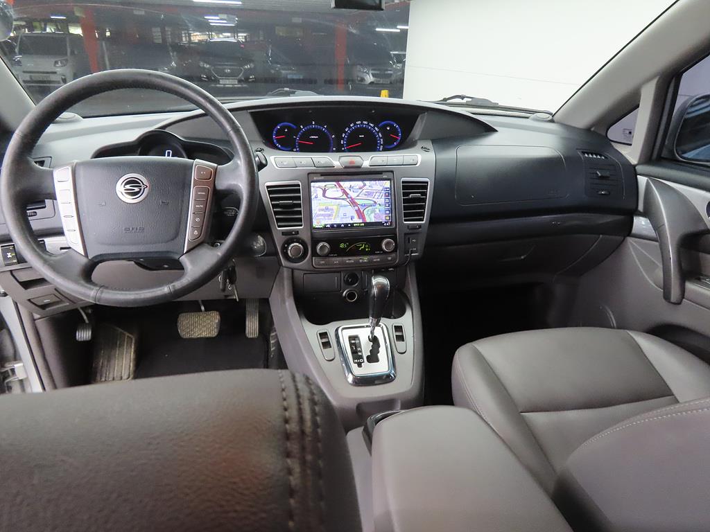 Ssangyong Korando - Vista 7