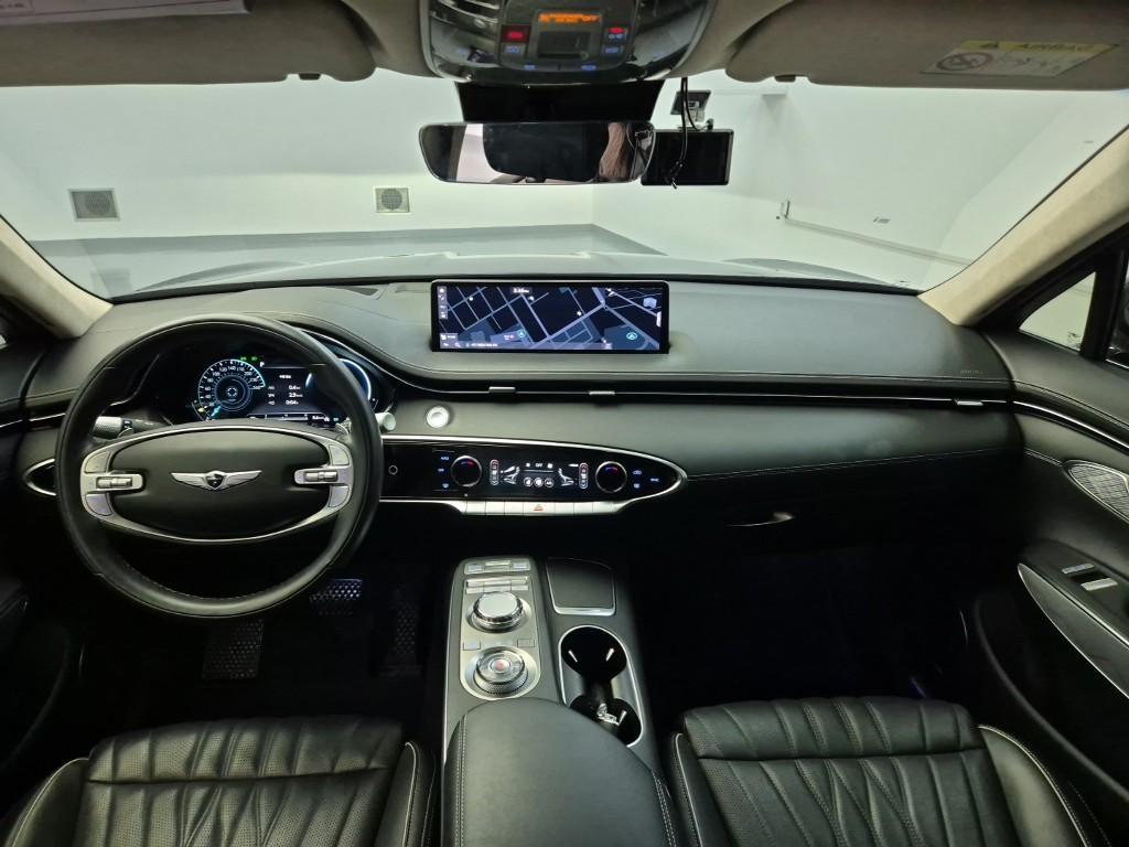 Genesis GV70 - Vista 7