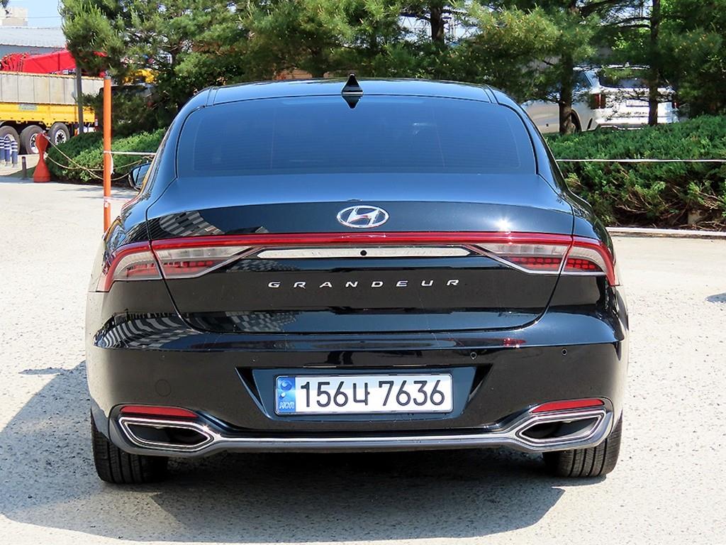 HYUNDAI Grandeur - Vista 4