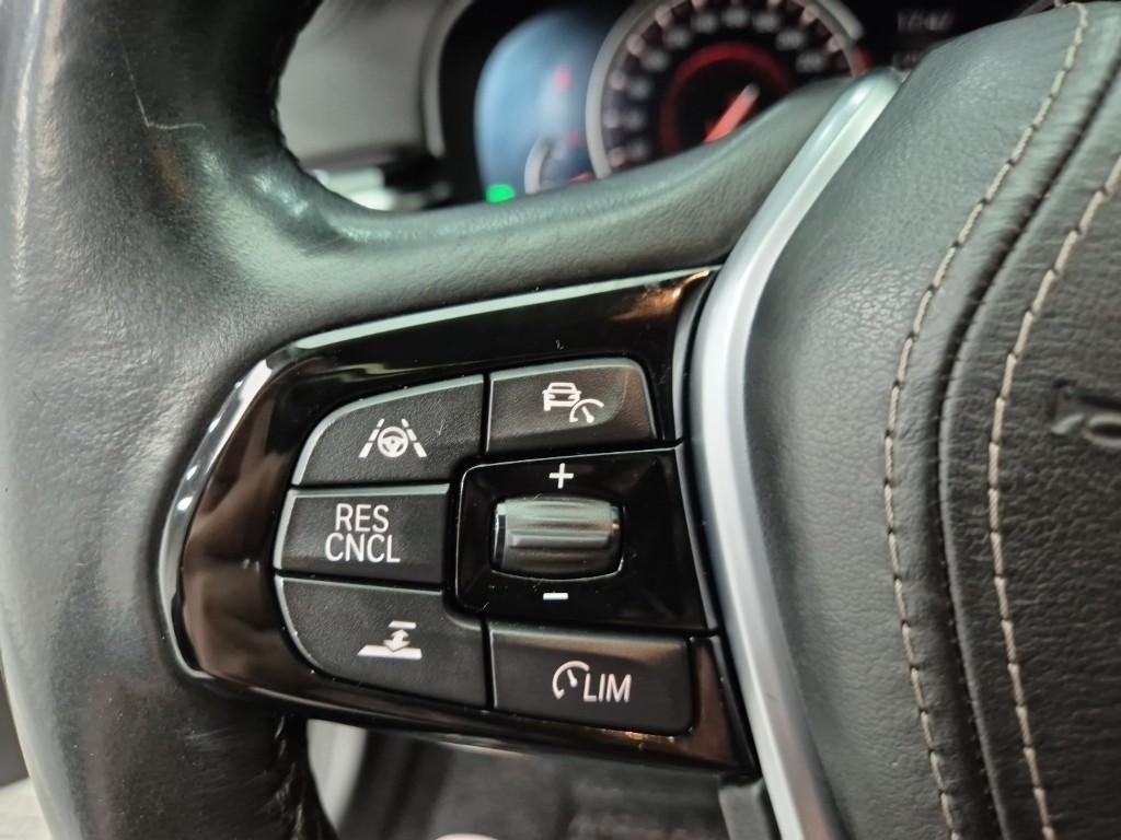 BMW 5 Series - Vista 5