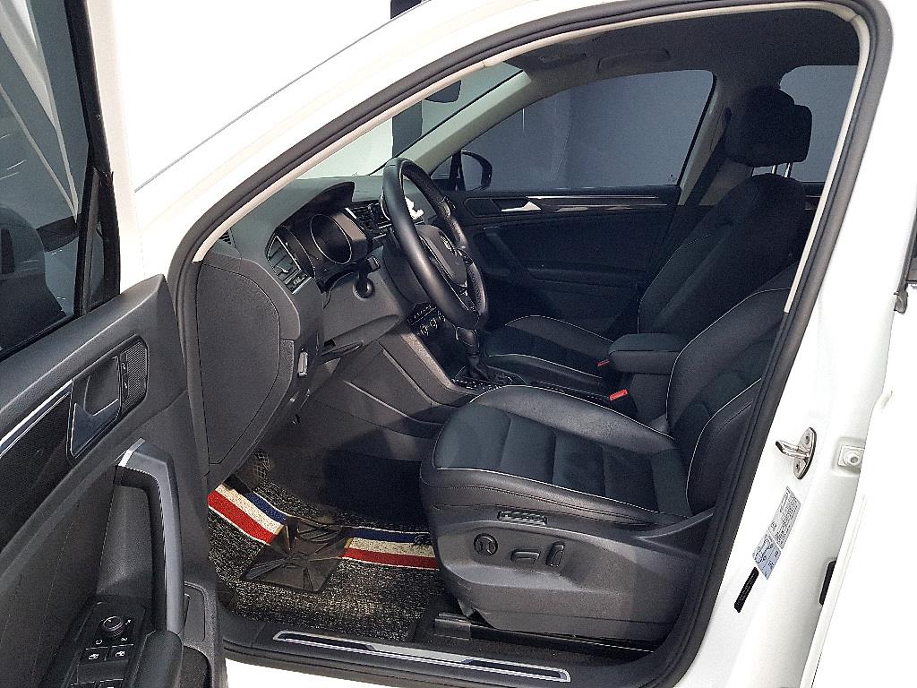 Volkswagen Tiguan - Vista 8