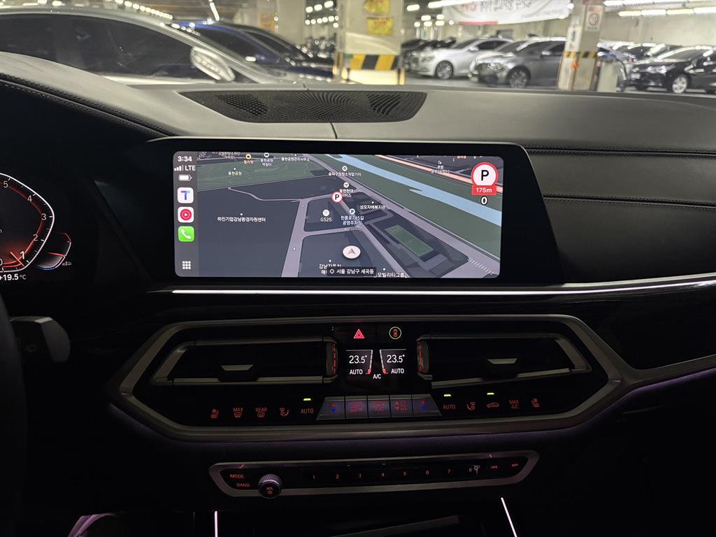 BMW X7 - Vista 8