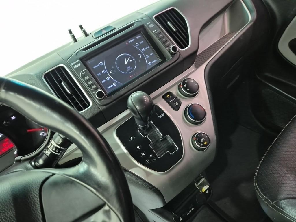 KIA Ray - Vista 10
