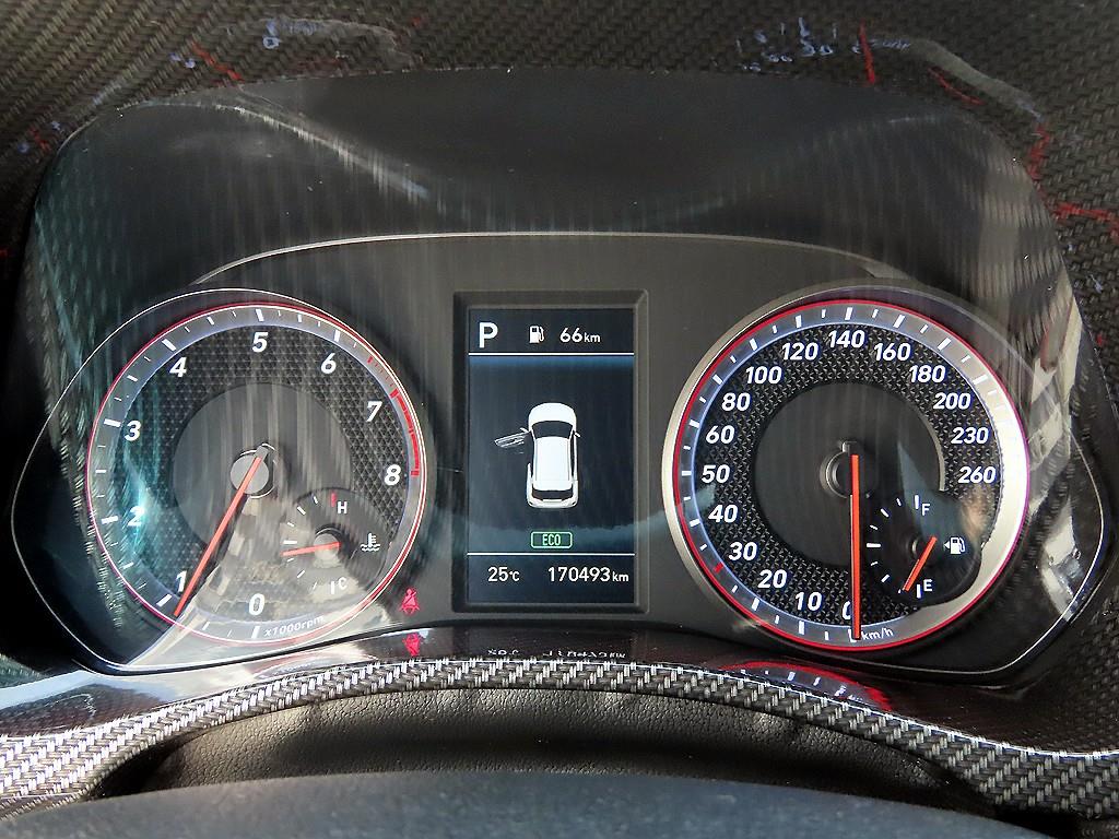 HYUNDAI Veloster - Vista 9