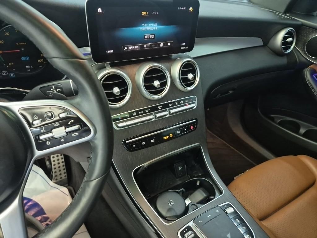 Mercedes Benz GLC Class - Vista 10