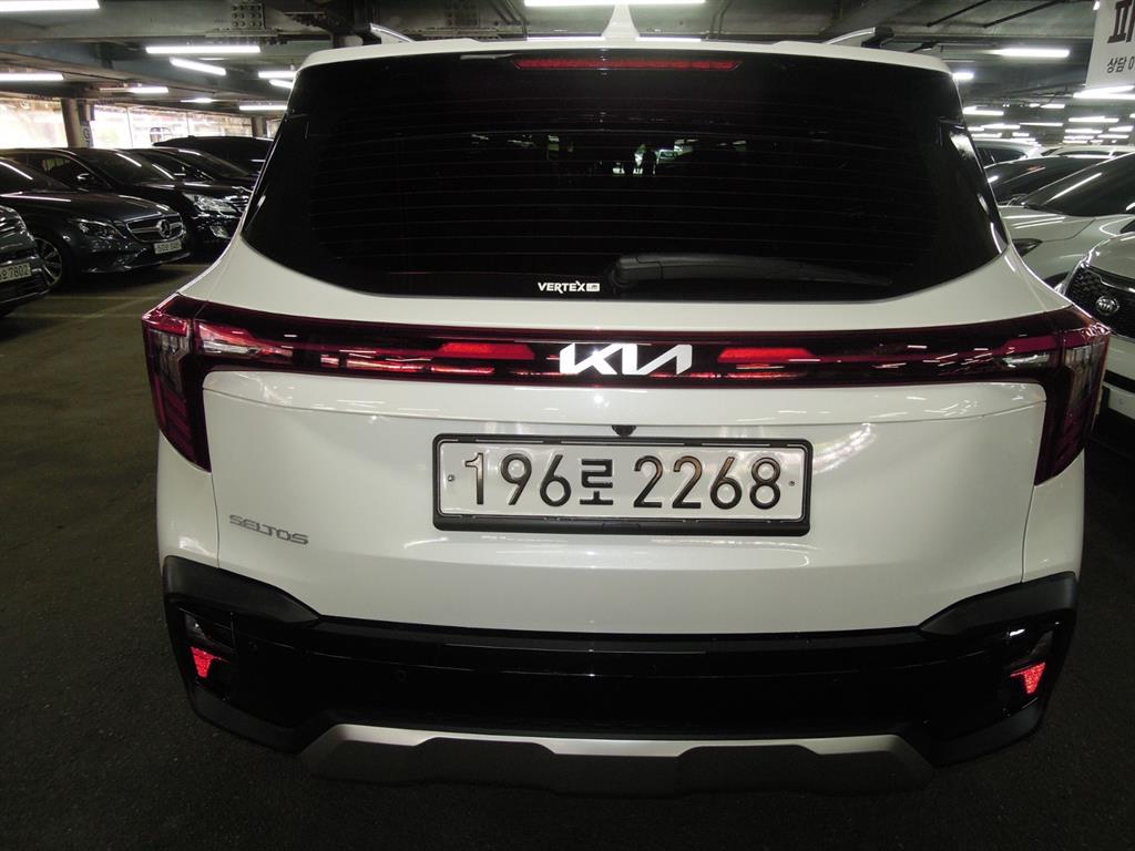 KIA Seltos - Vista 7