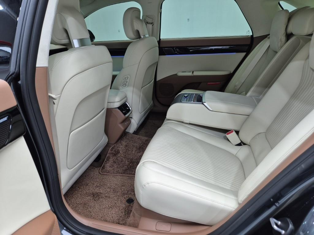 HYUNDAI Grandeur - Vista 12