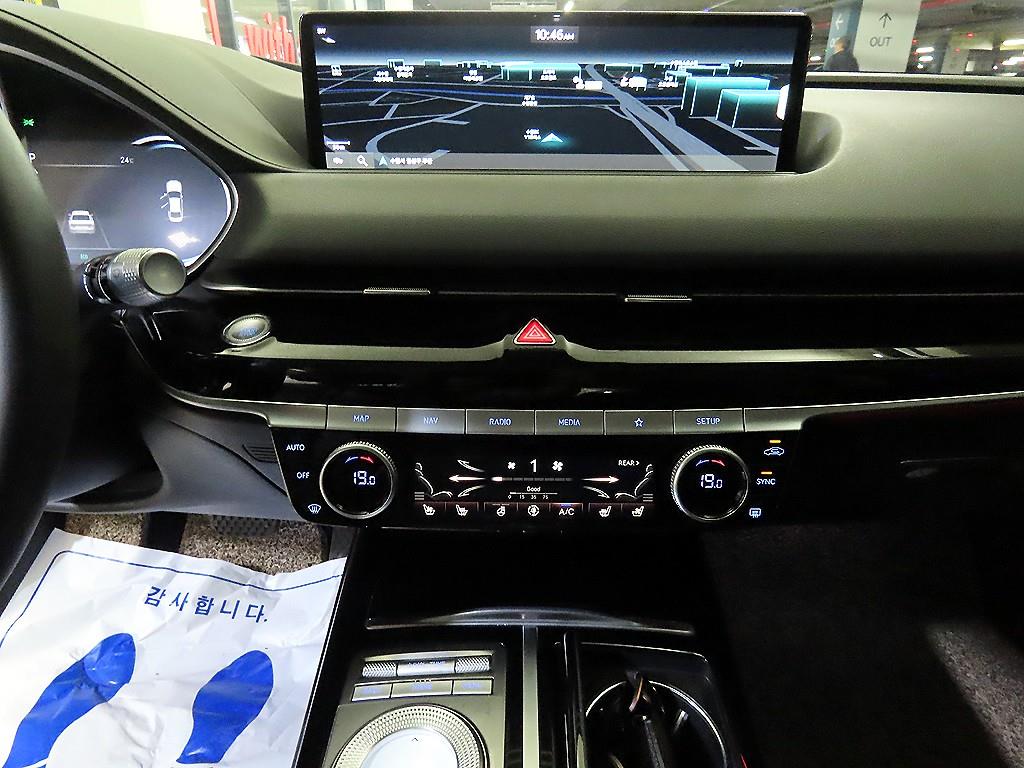 Genesis G80 - Vista 11