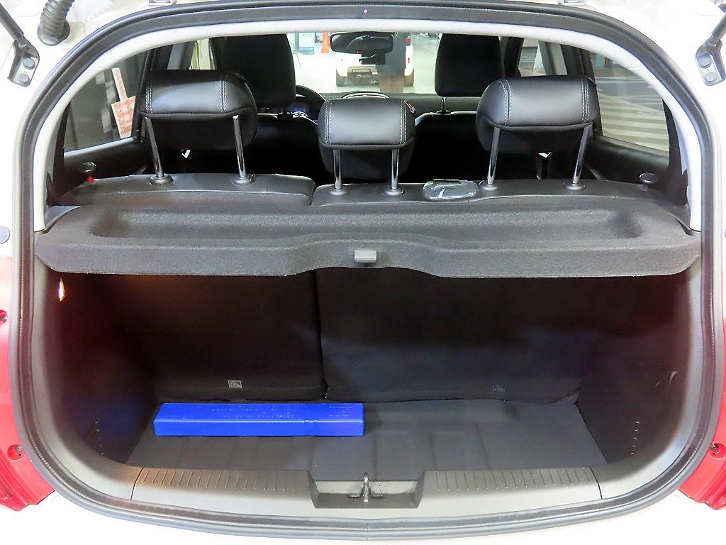 Chevrolet Spark 2019 the color of pearl - Importación desde Corea - HF Imports Iquique - Foto 18