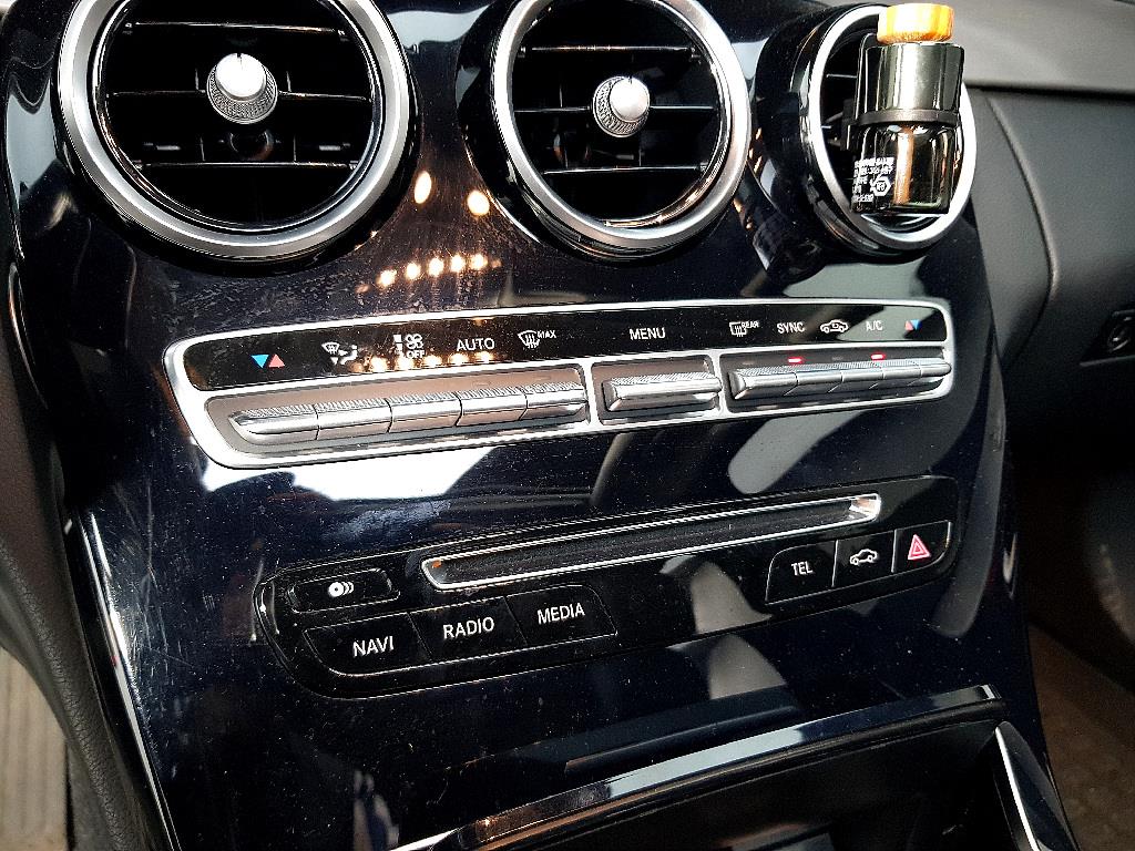 Mercedes Benz C Class - Vista 12