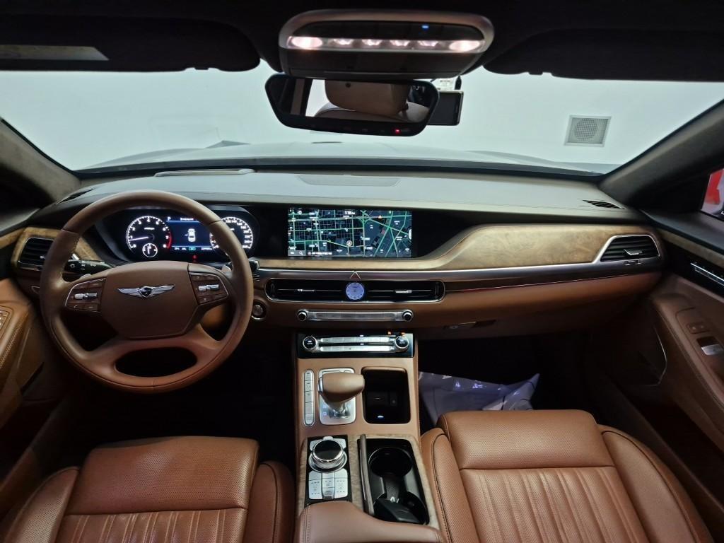Genesis G90 - Vista 7