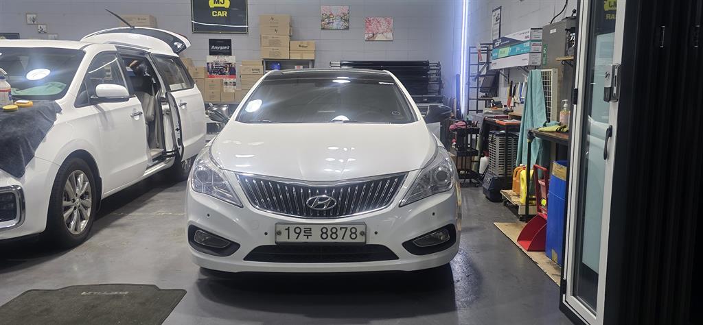 HYUNDAI Grandeur 2014 Blanco - Importación desde Corea - HF Imports Iquique - Foto 1