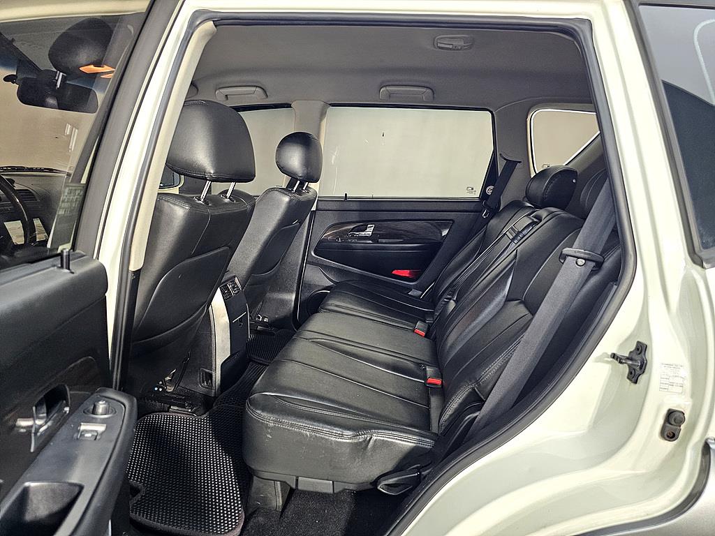 Ssangyong Rexton - Vista 9