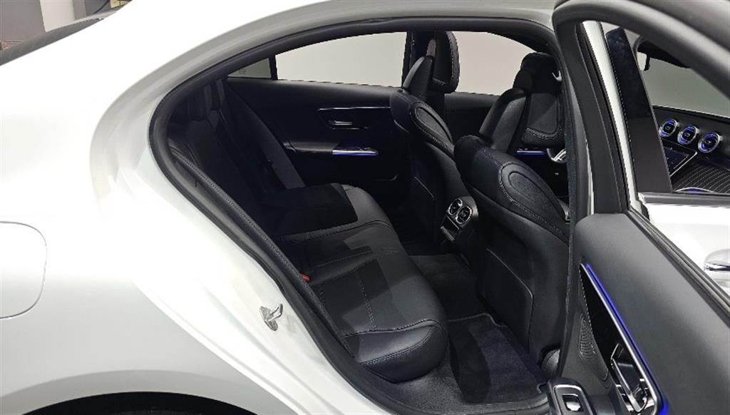 Mercedes Benz C Class 2023 Blanco - Importación desde Corea - HF Imports Iquique - Foto 17