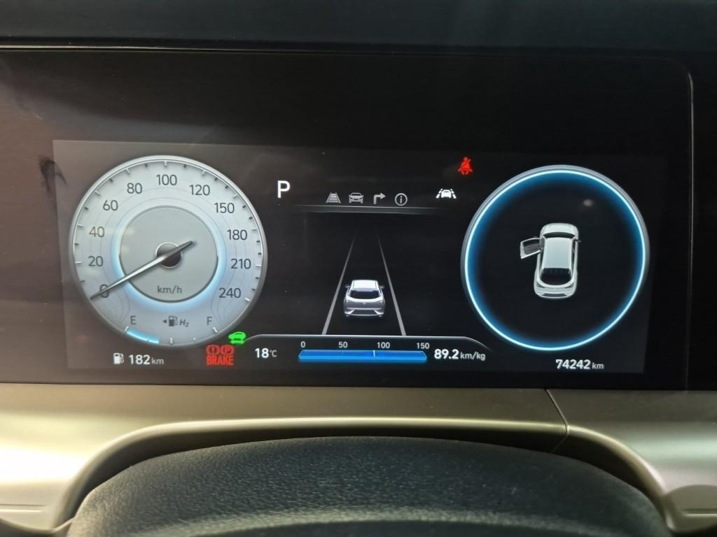 HYUNDAI Nexo - Vista 6