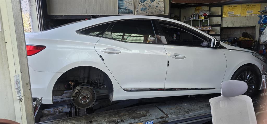 HYUNDAI Grandeur 2014 Blanco - Importación desde Corea - HF Imports Iquique - Foto 17