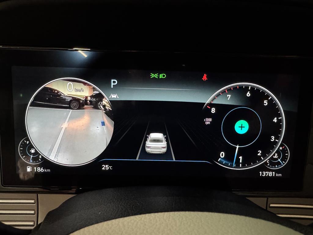 HYUNDAI Grandeur - Vista 9