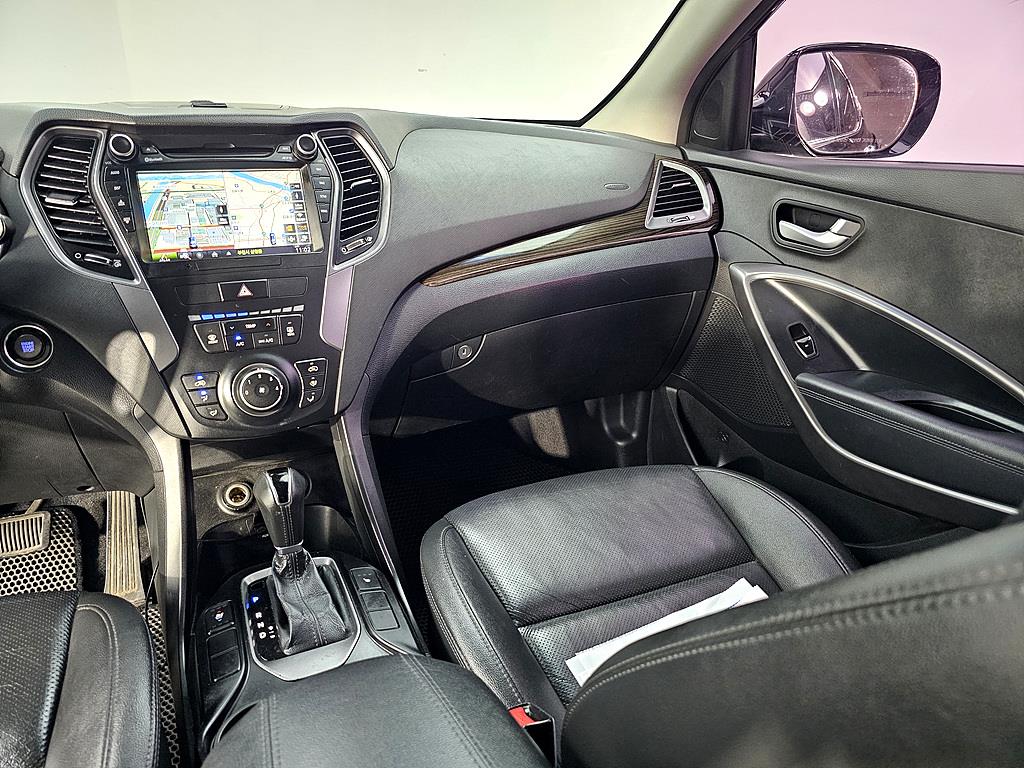 HYUNDAI Santa Fe - Vista 10