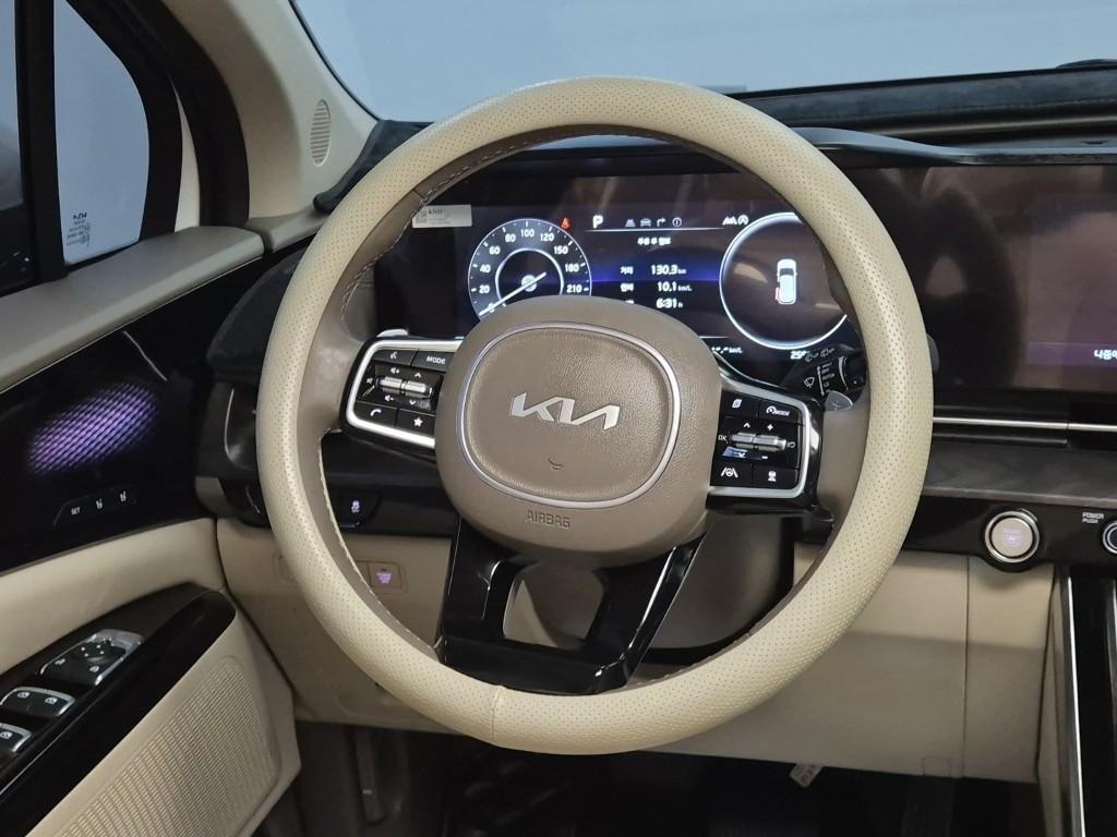 KIA Carnival - Vista 9