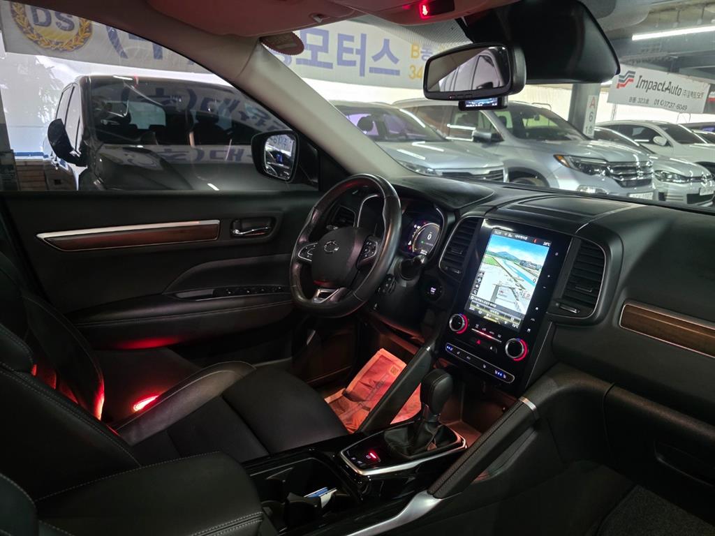 SAMSUNG QM6 - Vista 11