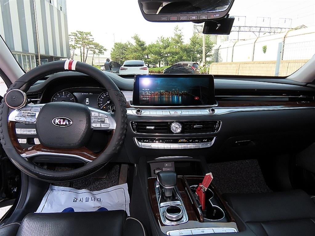 KIA K9 - Vista 7
