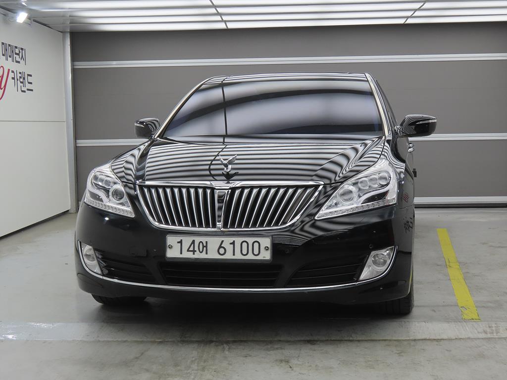 HYUNDAI Equus - Vista 2
