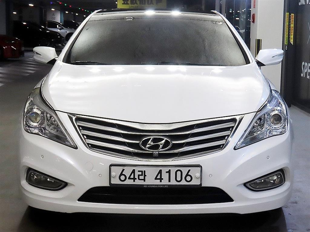 HYUNDAI Grandeur - Vista 2