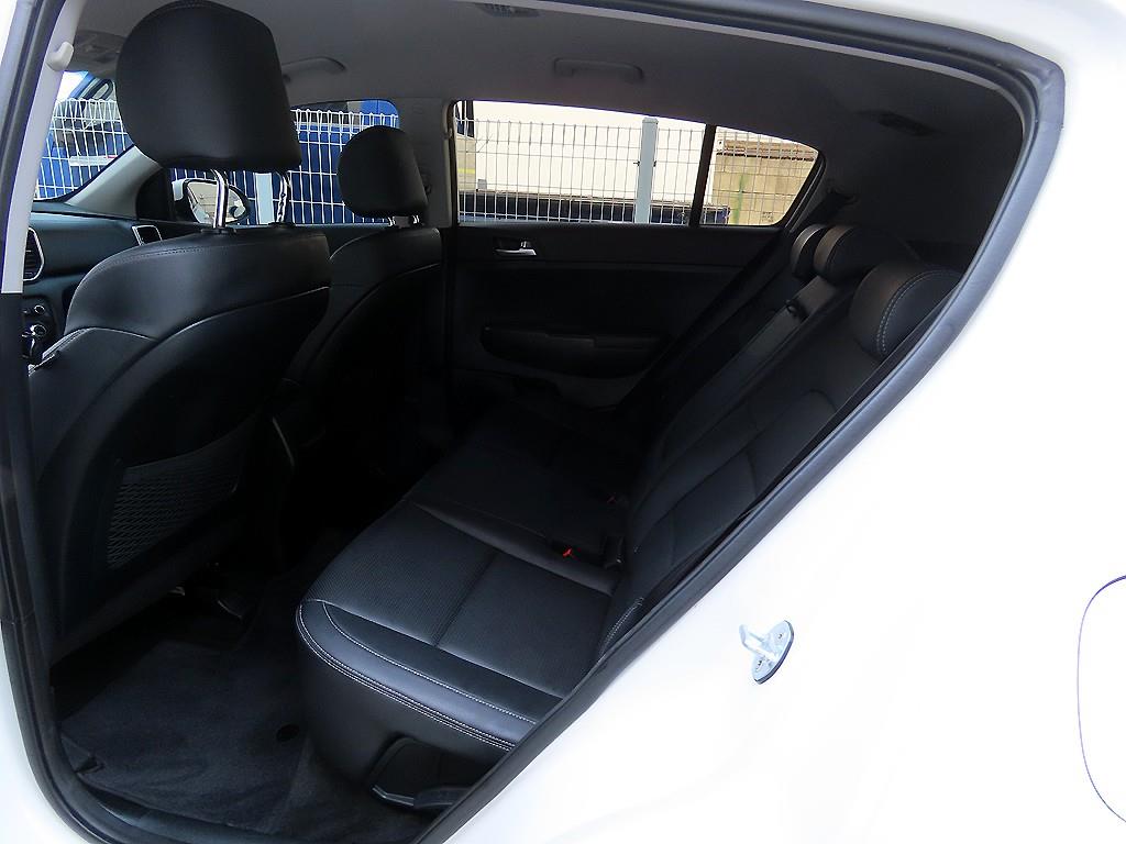 KIA Sportage - Vista 6