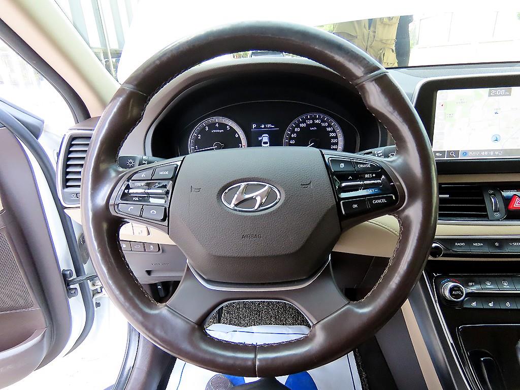 HYUNDAI Grandeur - Vista 8