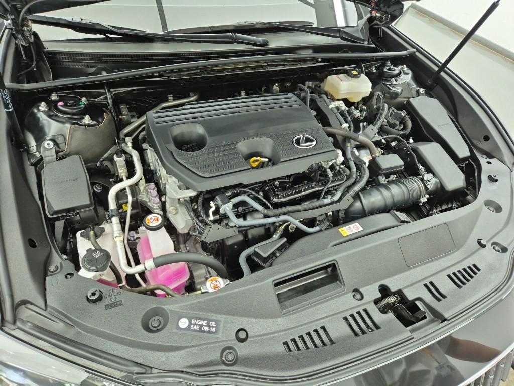 Lexus ES - Vista 6