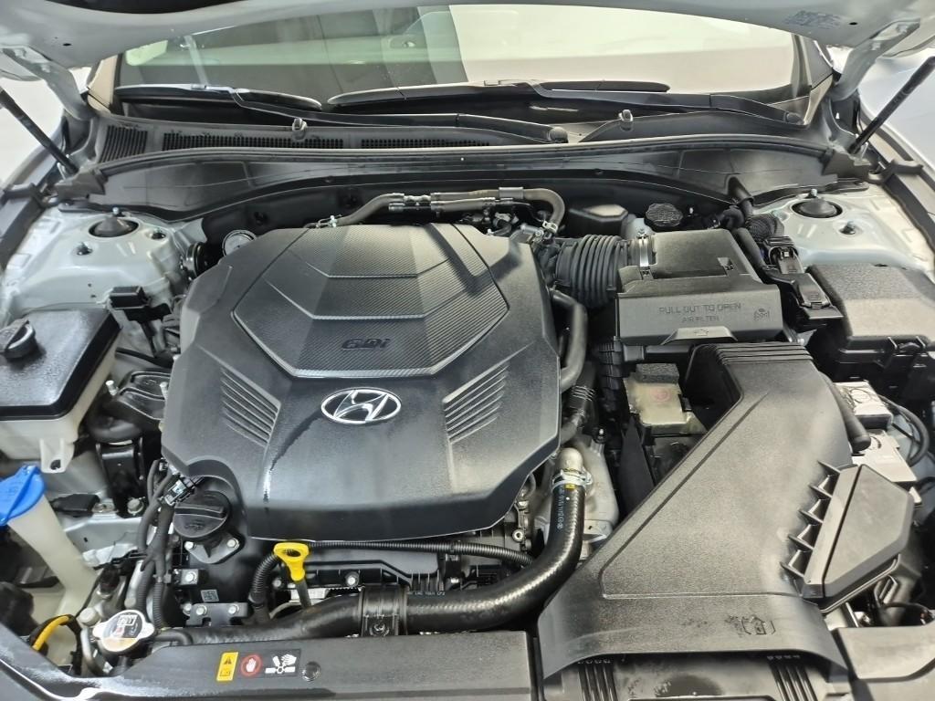 HYUNDAI Grandeur - Vista 5