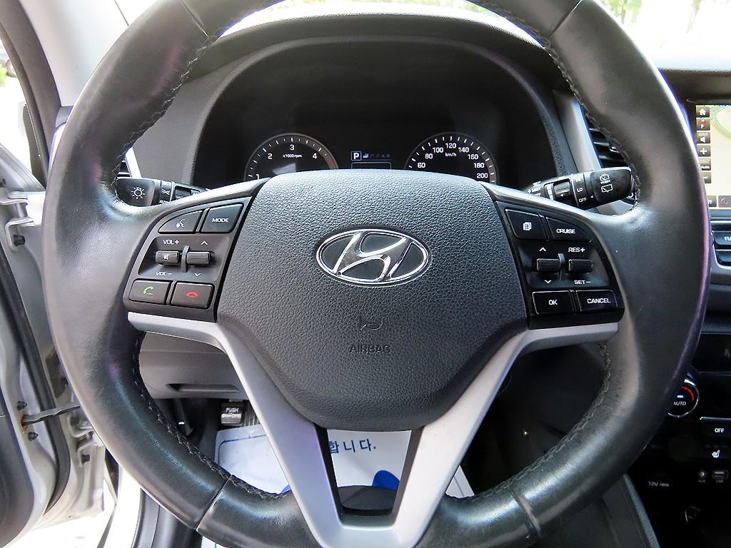 HYUNDAI Tucson - Vista 8