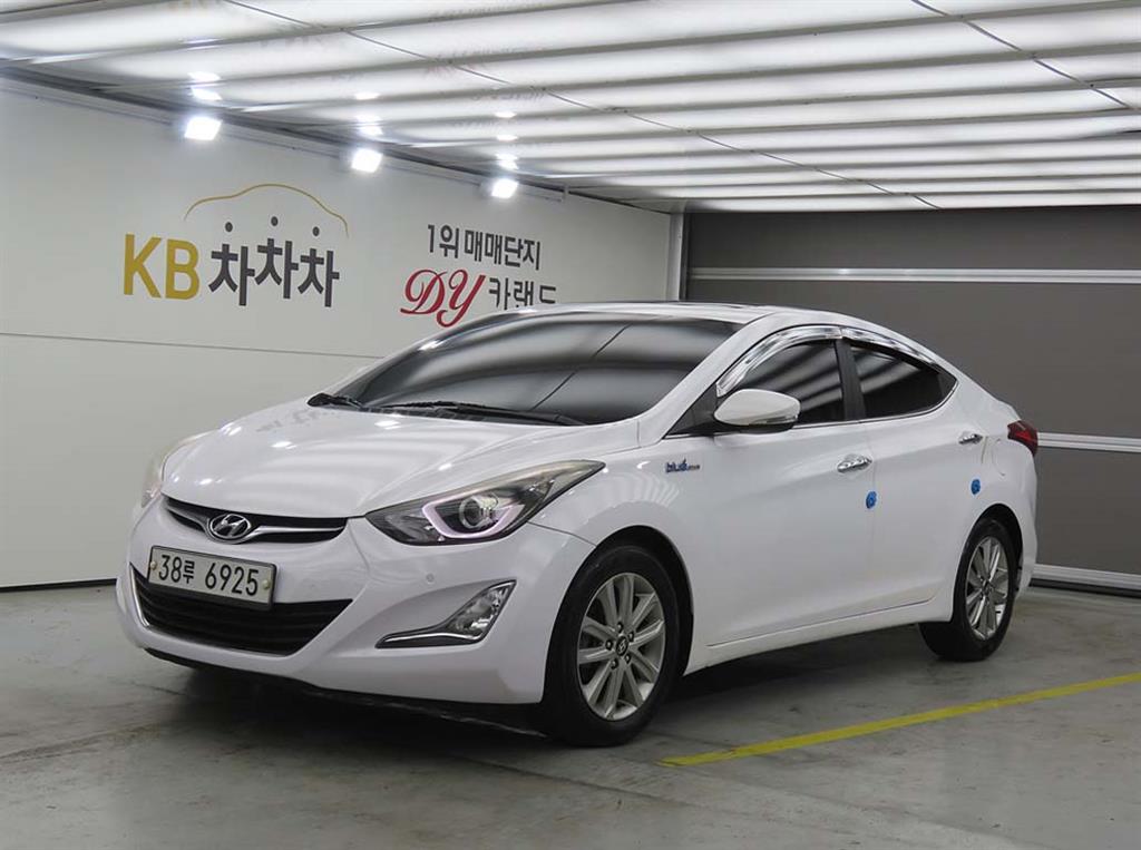 HYUNDAI Avante 2015 Blanco - Importación desde Corea - HF Imports Iquique - Foto 1