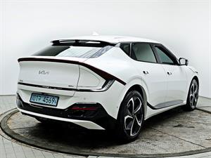 KIA EV6 - Vista 8
