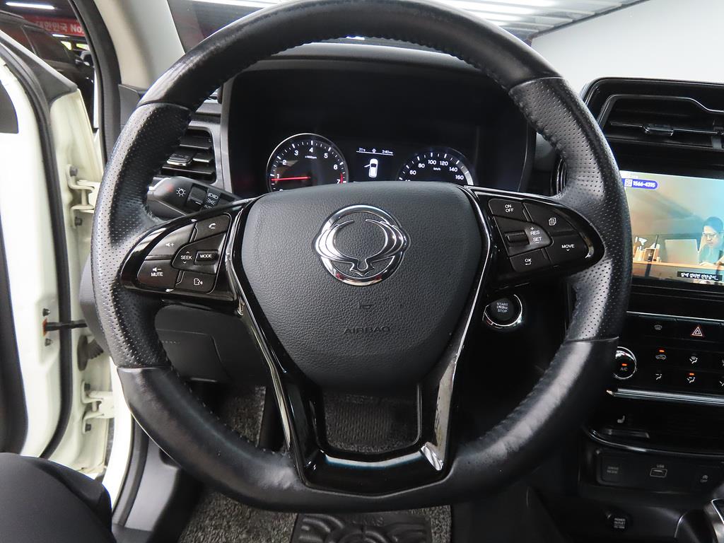 Ssangyong Tivoli - Vista 8