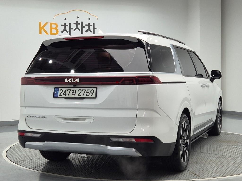 KIA Carnival - Vista 3