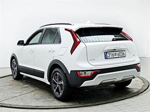 KIA Niro - Vista 8