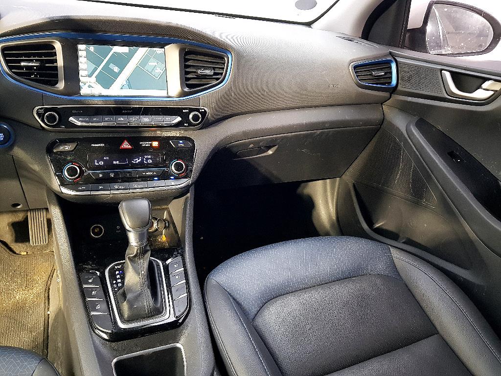HYUNDAI Ioniq - Vista 9