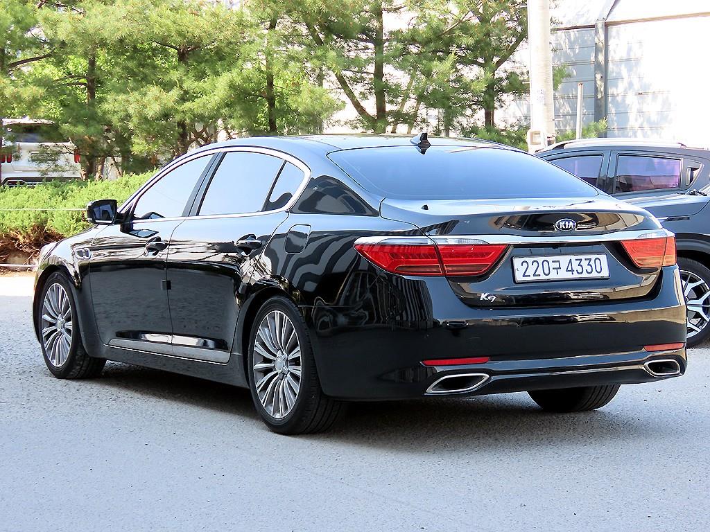 KIA K9 - Vista 3