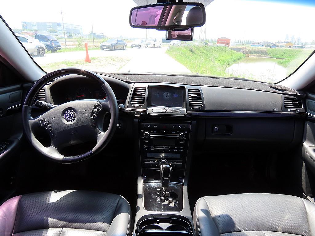 KIA Opirus - Vista 9
