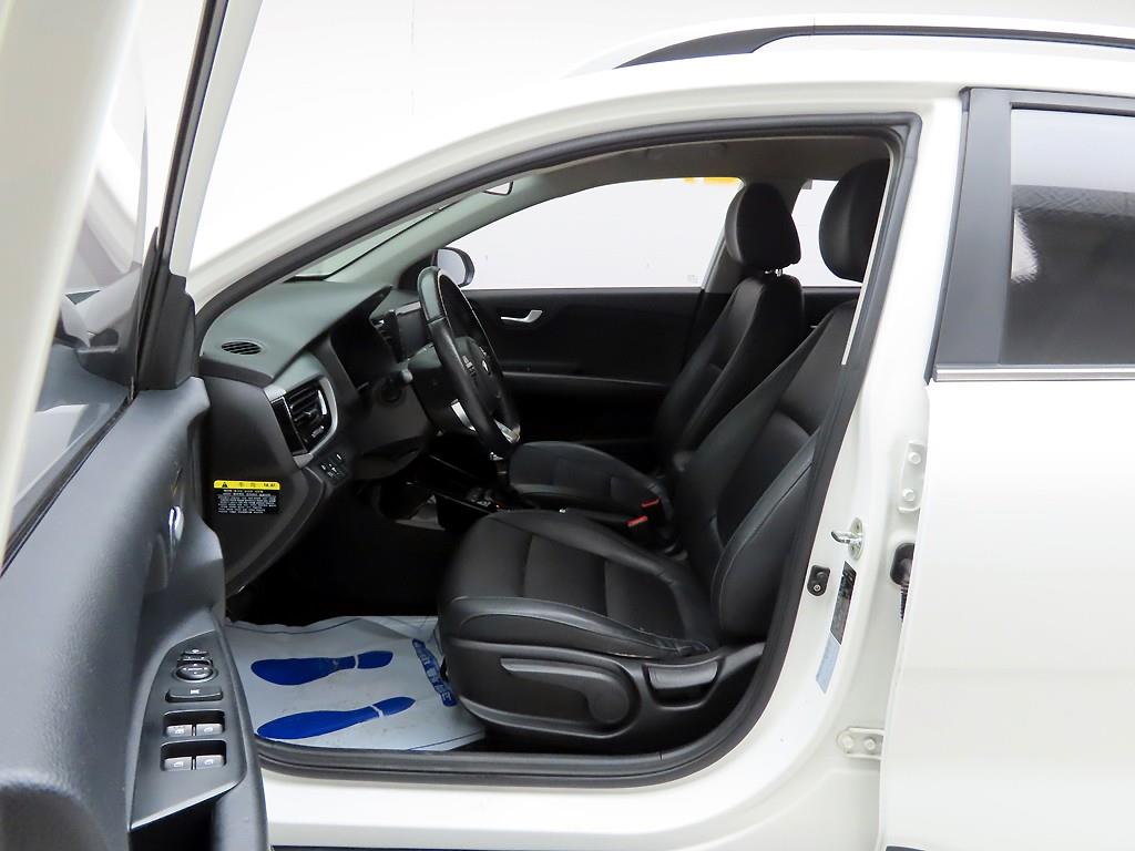 KIA Stonic 2018 - Importación desde Corea - HF Imports Iquique - Foto 13